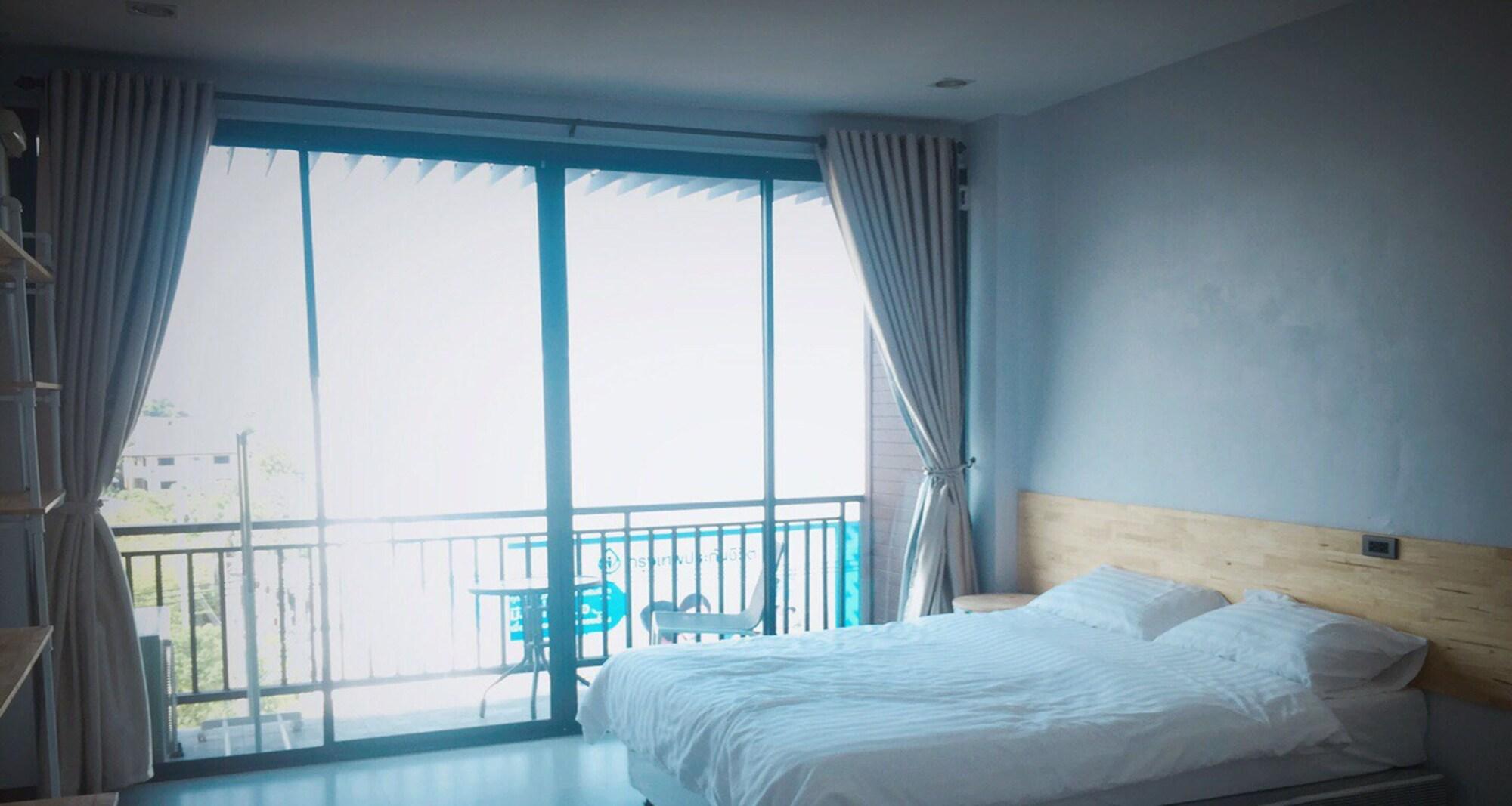 Rinrada Loft Resident Hotel Csiangmaj Kültér fotó