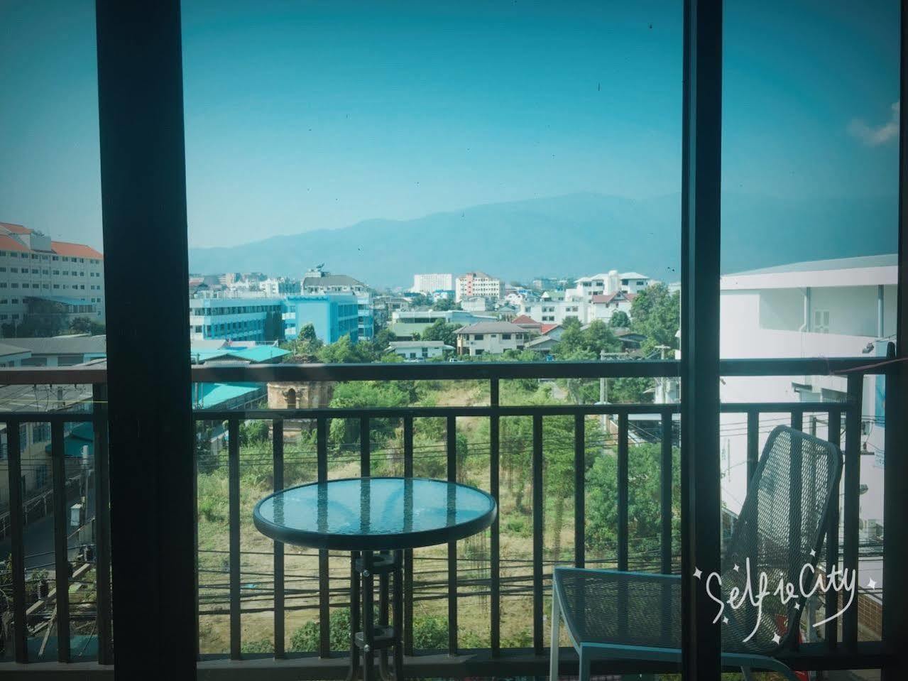 Rinrada Loft Resident Hotel Csiangmaj Kültér fotó
